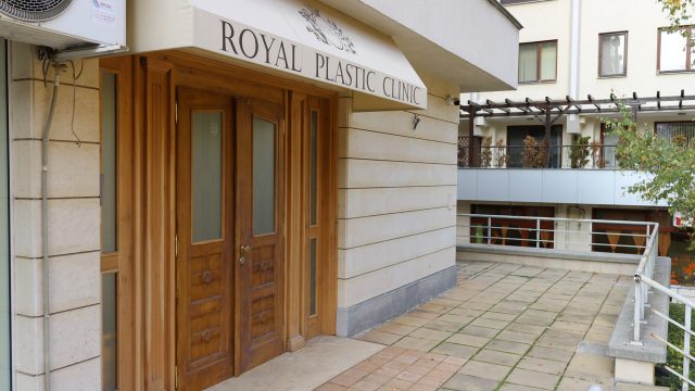 1-Royal-Plastic (286)