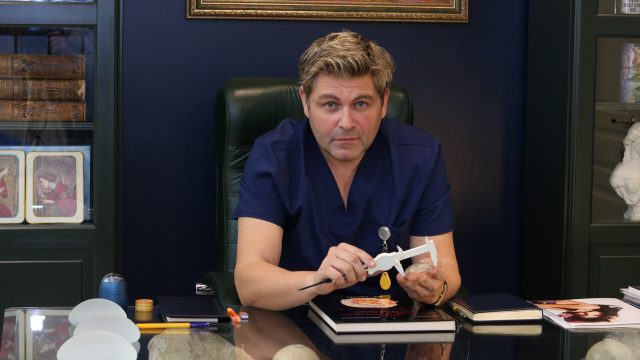 5-Royal-Plastic (244)